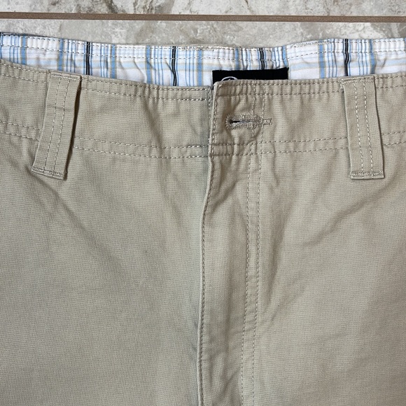Men’s Beige Shorts - Picture 3 of 4